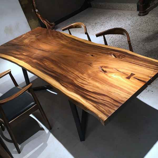 Дизайнерский столик из цельного дерева: идея для дома